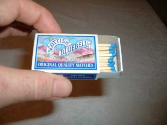 Show spectators matches in box.