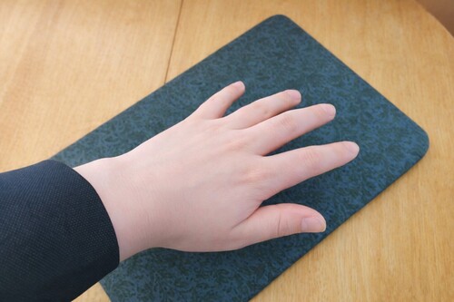 Thumb Palm Coin Sleight
